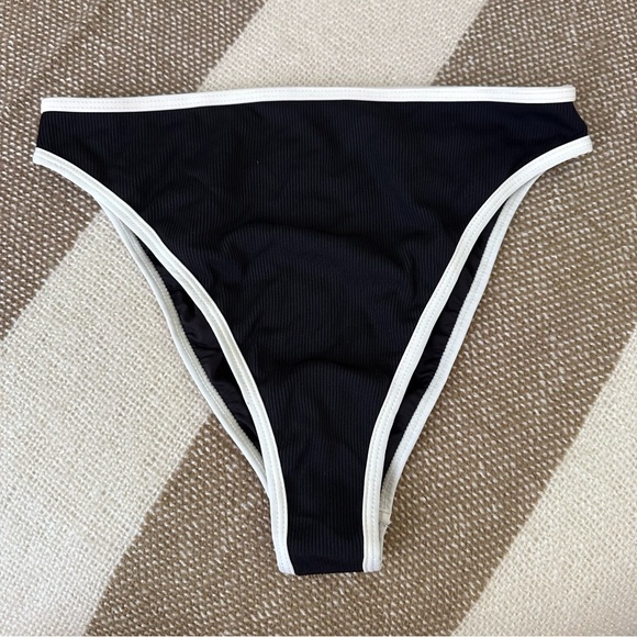 LSPACE Ribbed Adalyn Bikini Top Nora Bottom Bikini - Picture 5 of 8